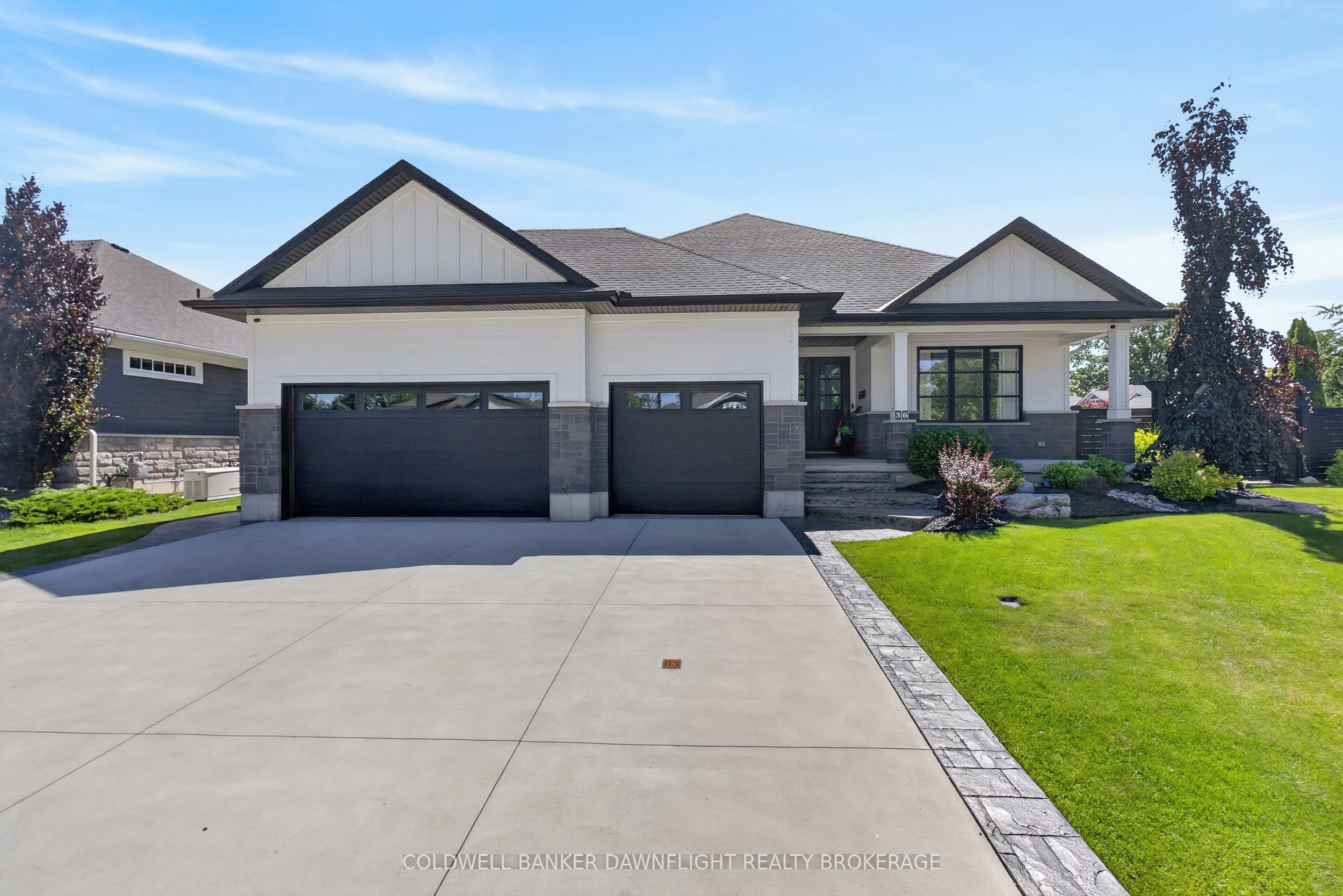 36 Erin Place, Lambton Shores, On N0m 1t0