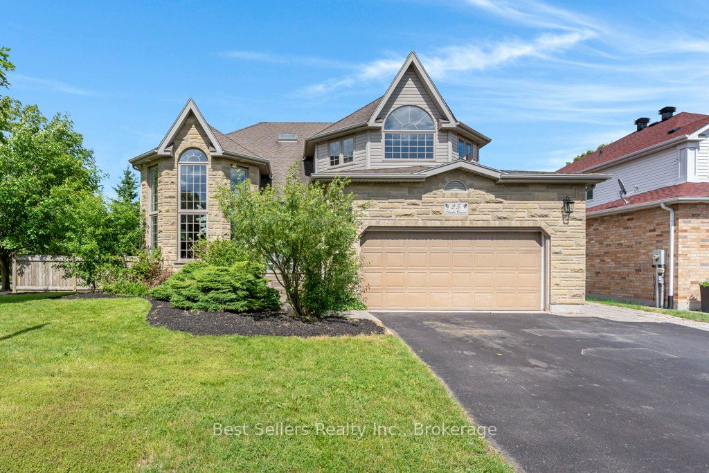 25 Amalia Crescent, Guelph, On N1l 1l2