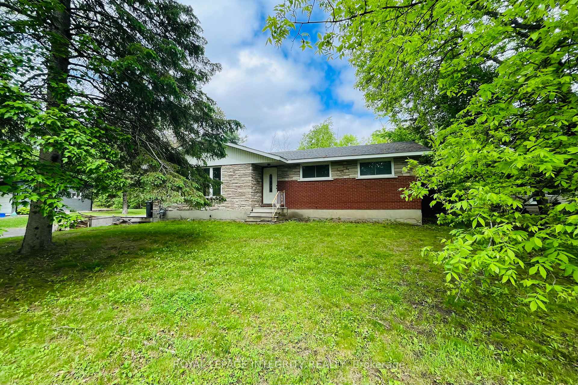 6330 Rothbourne Road, Carp - Huntley Ward, On K0a 1l0