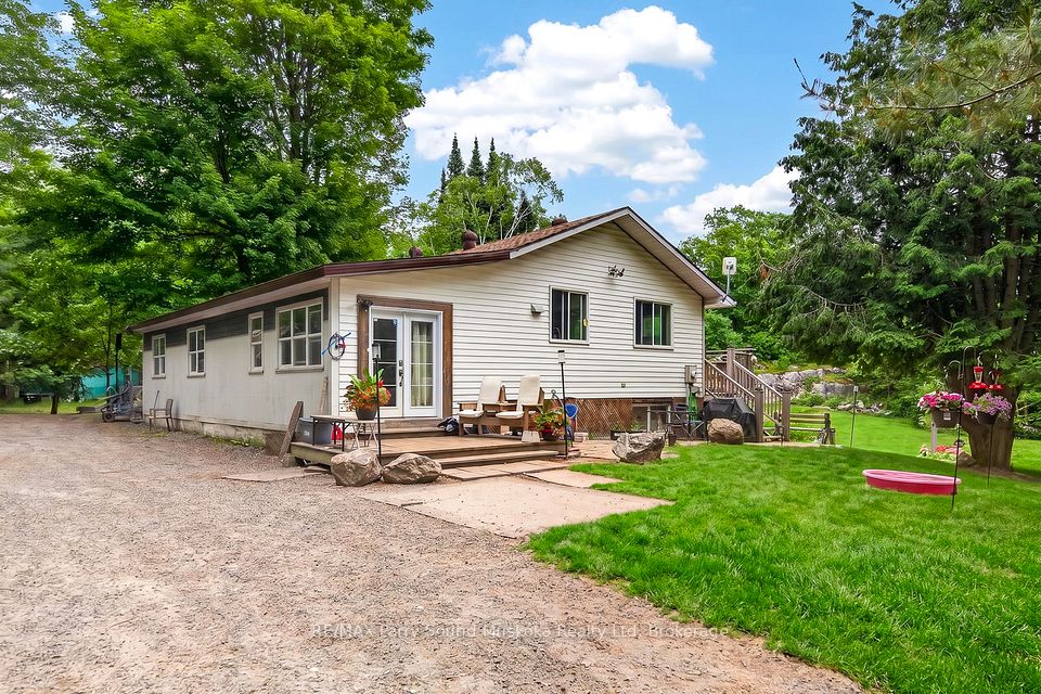 15 Toronto Lake Road, Georgian Bay, On P0c 1h0