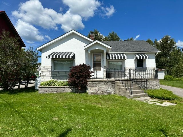 7 Invergordon Avenue, Minden Hills, On K0m 2k0