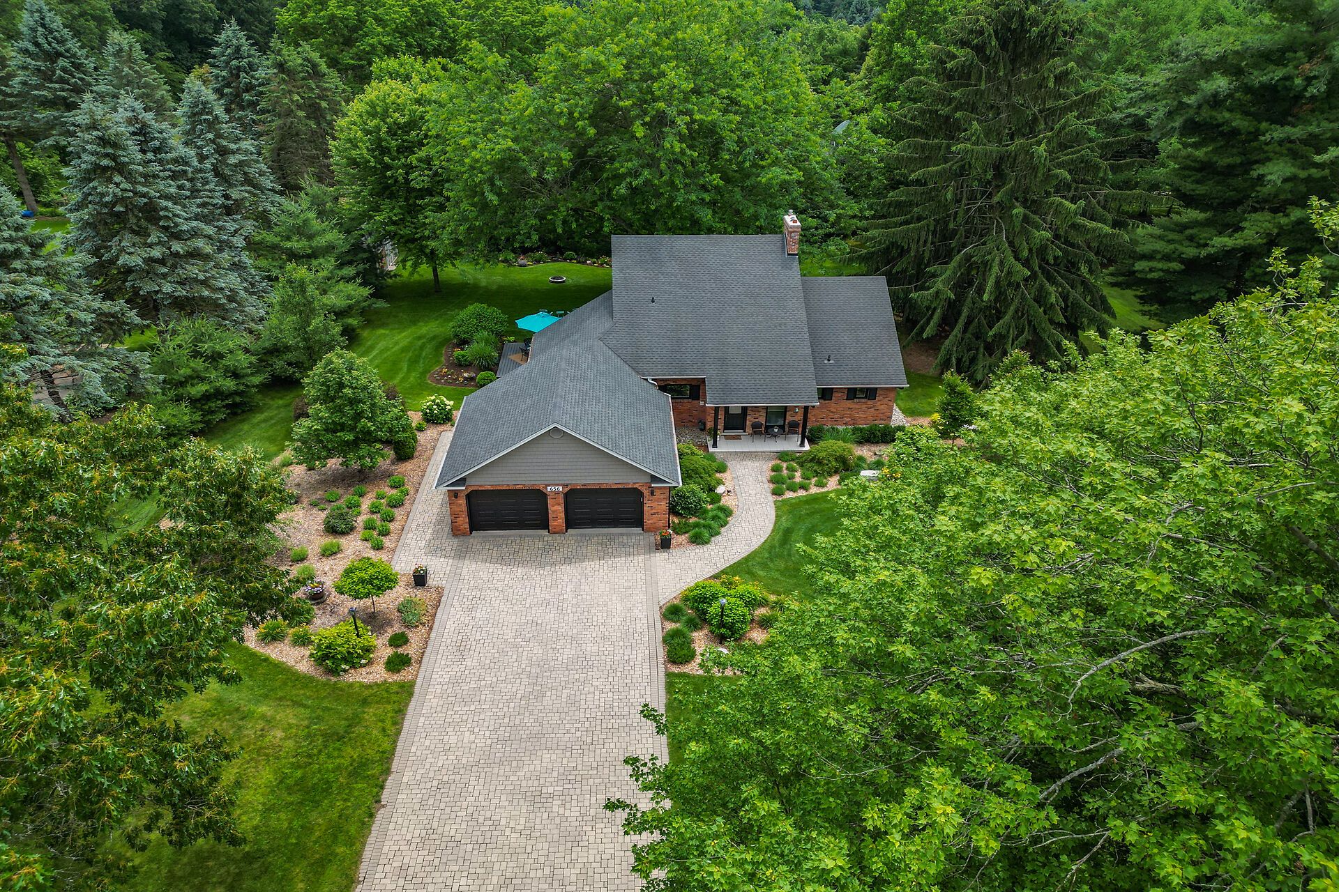 656 Memorial Drive, Pelham, On L0s 1c0