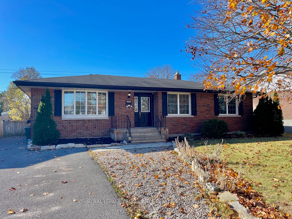271 Chelsea Road, Kingston, On K7m 3z3