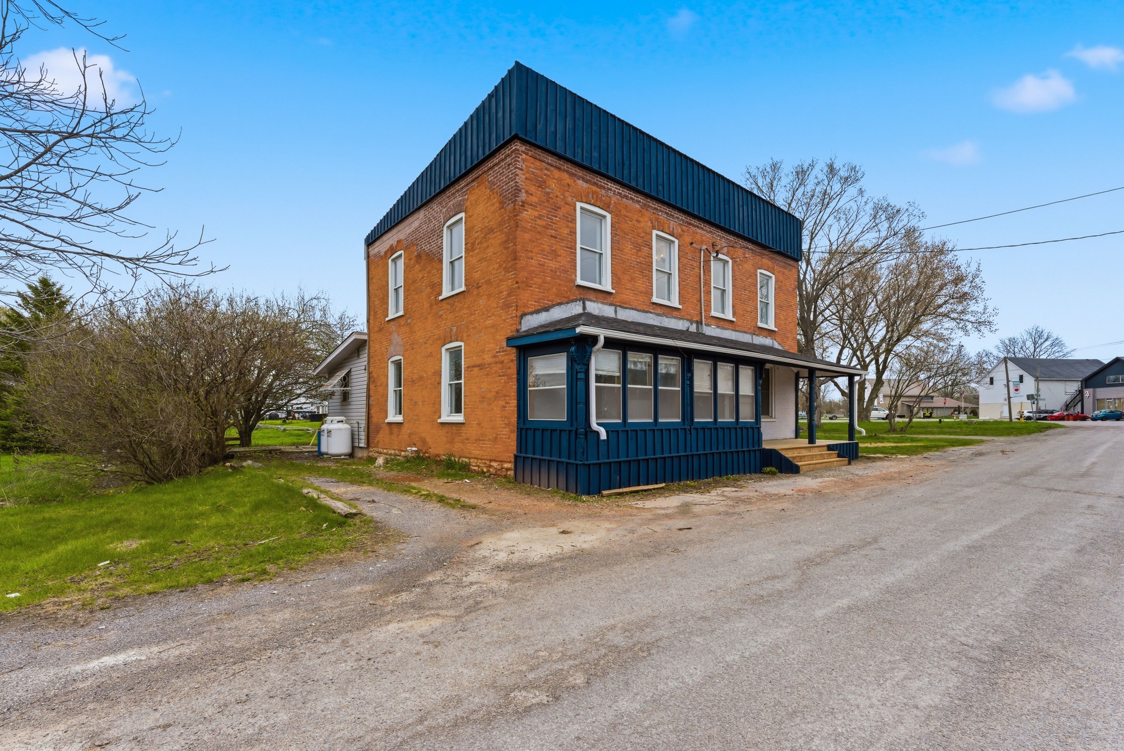 16 Store Street A, Prince Edward County, On K0k 1t0