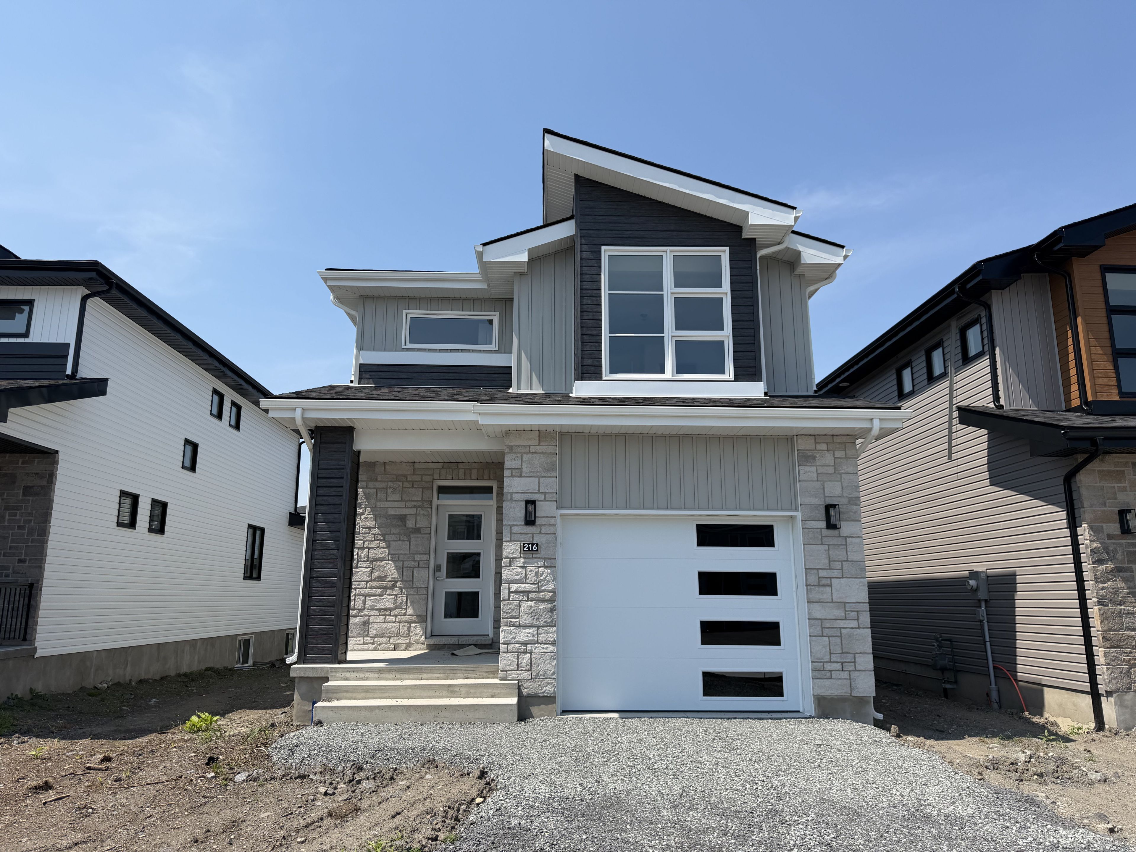 216 Superior Drive, Loyalist, On K7n 0e5