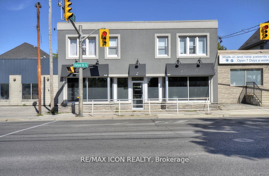 952 Oxford Street E, London East, On N5x 3k2