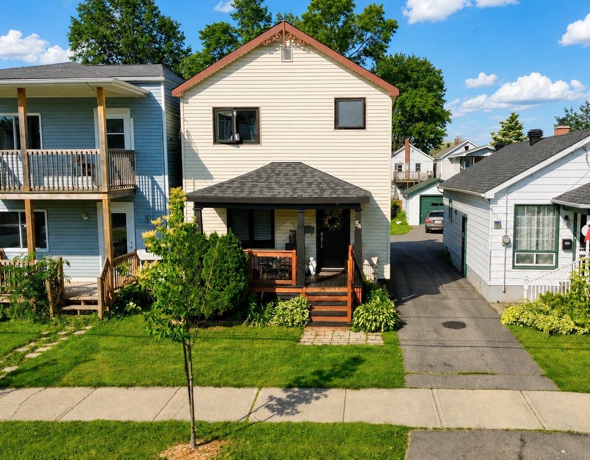 54 Lefebvre Avenue, Cornwall, On K6h 5g4