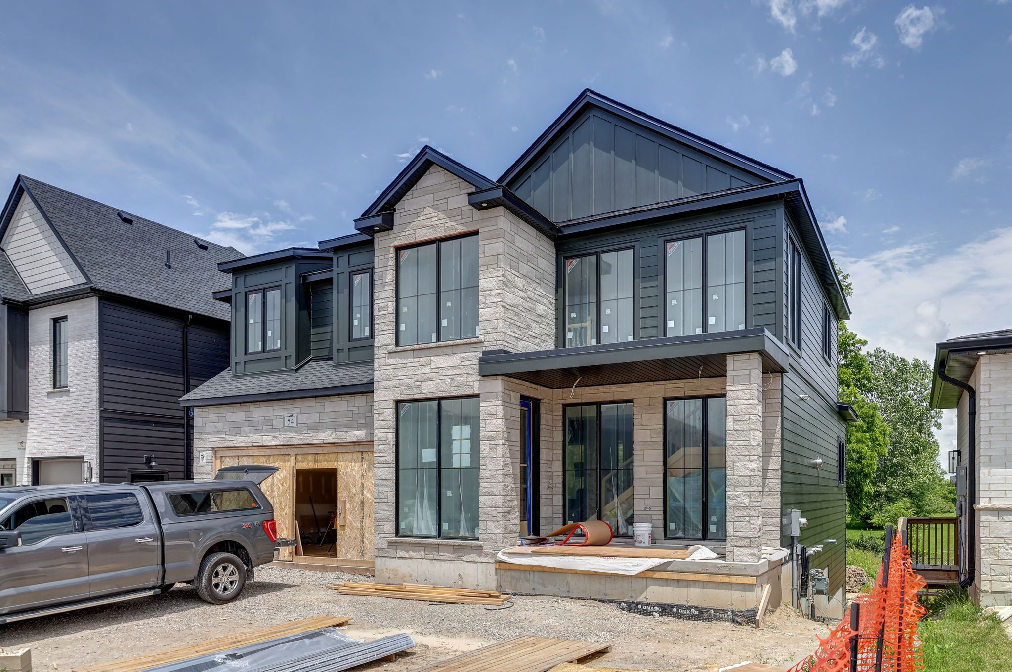 54 Royal Crescent, Southwold, On N5p 0g5