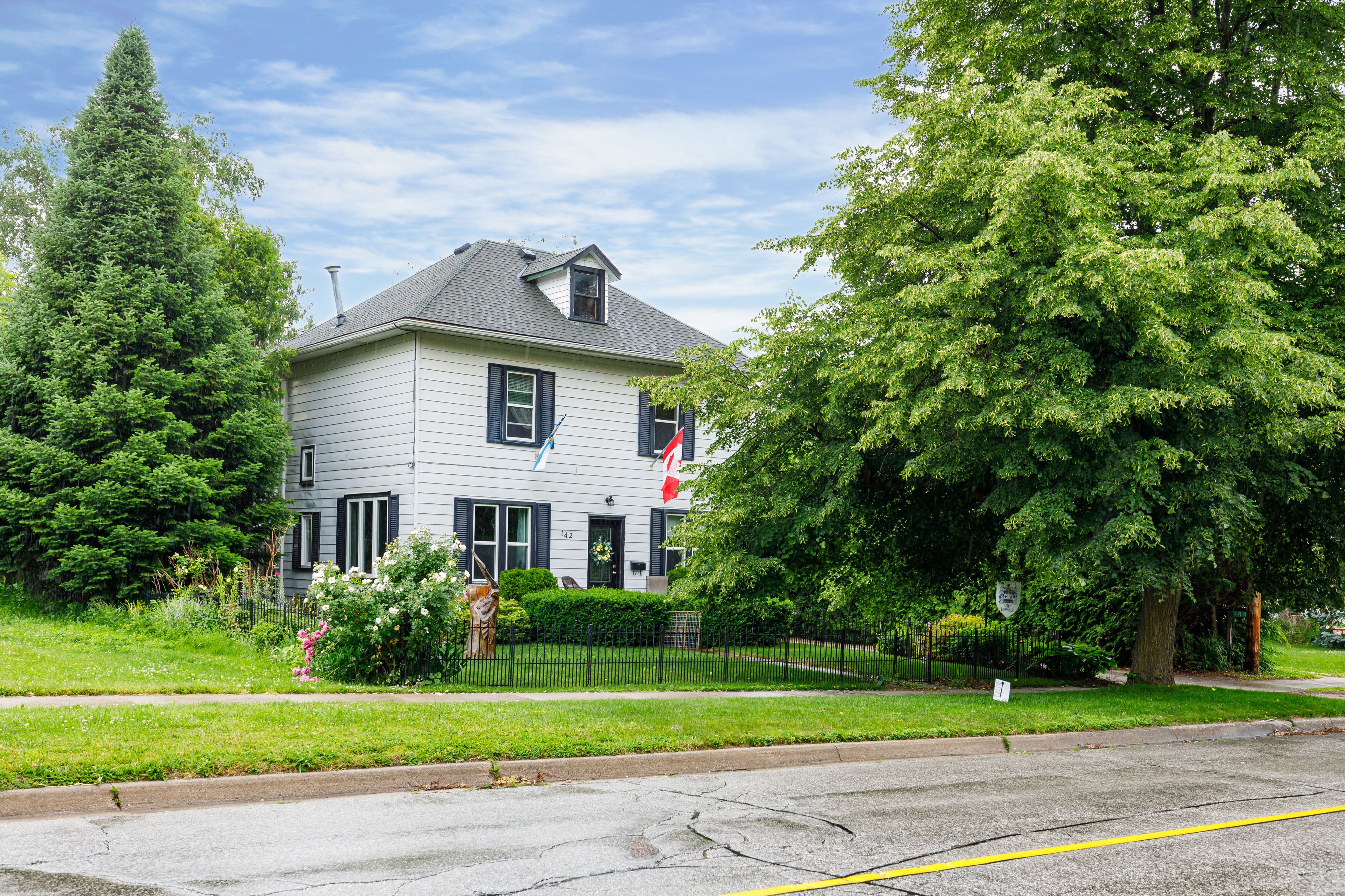 142 Marsh Street W, Blue Mountains, On N0h 1j0