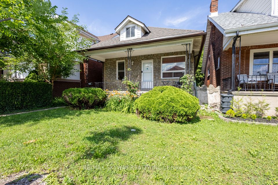 1160 Elm Avenue, Windsor, On N9a 5h9