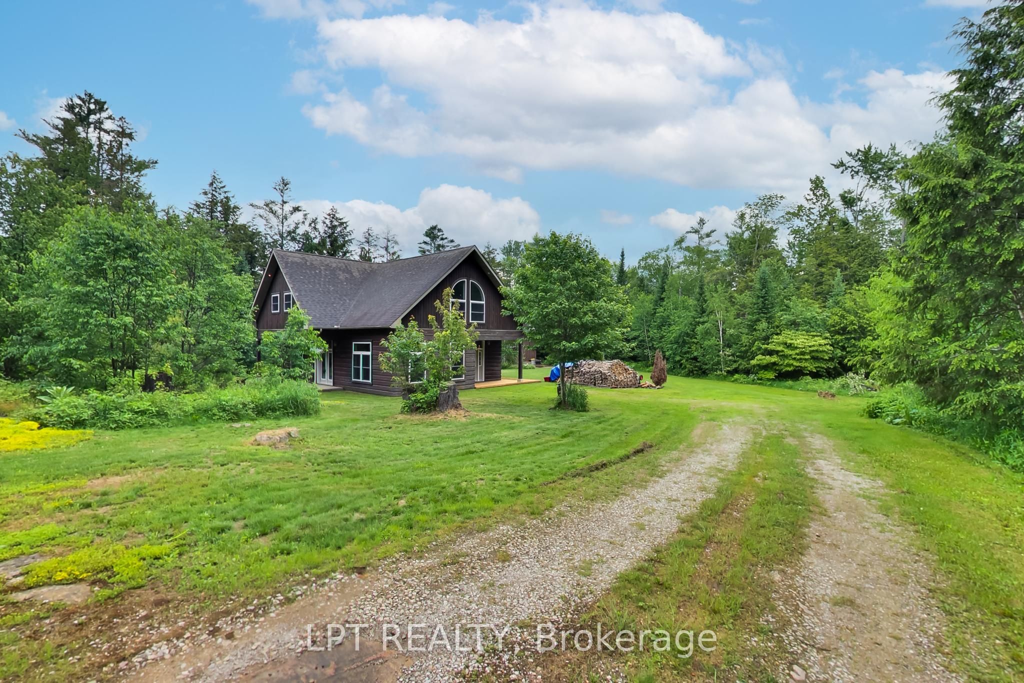1039 Ben Lake Road E, Gravenhurst, On P1p 1r3