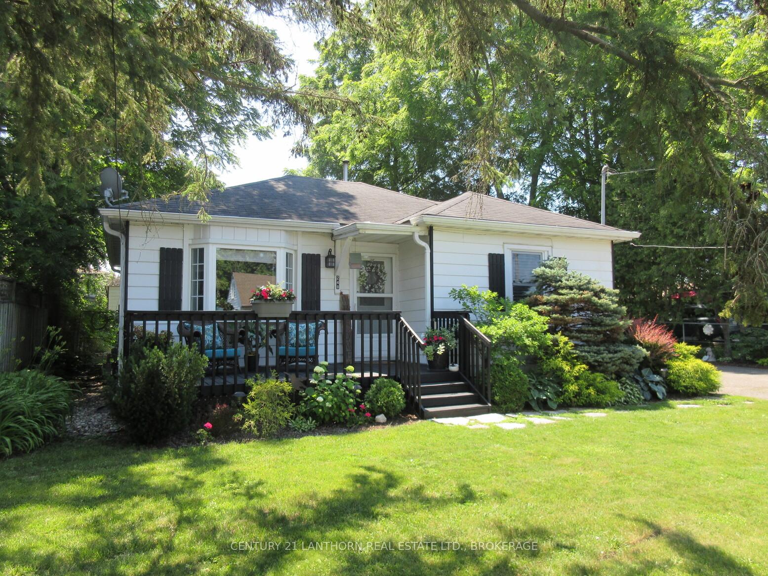 240 Thomas Street W, Greater Napanee, On K7r 2h9