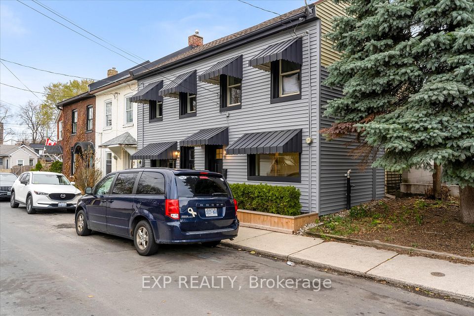 11 Ford Street, Hamilton, On L8n 2p4