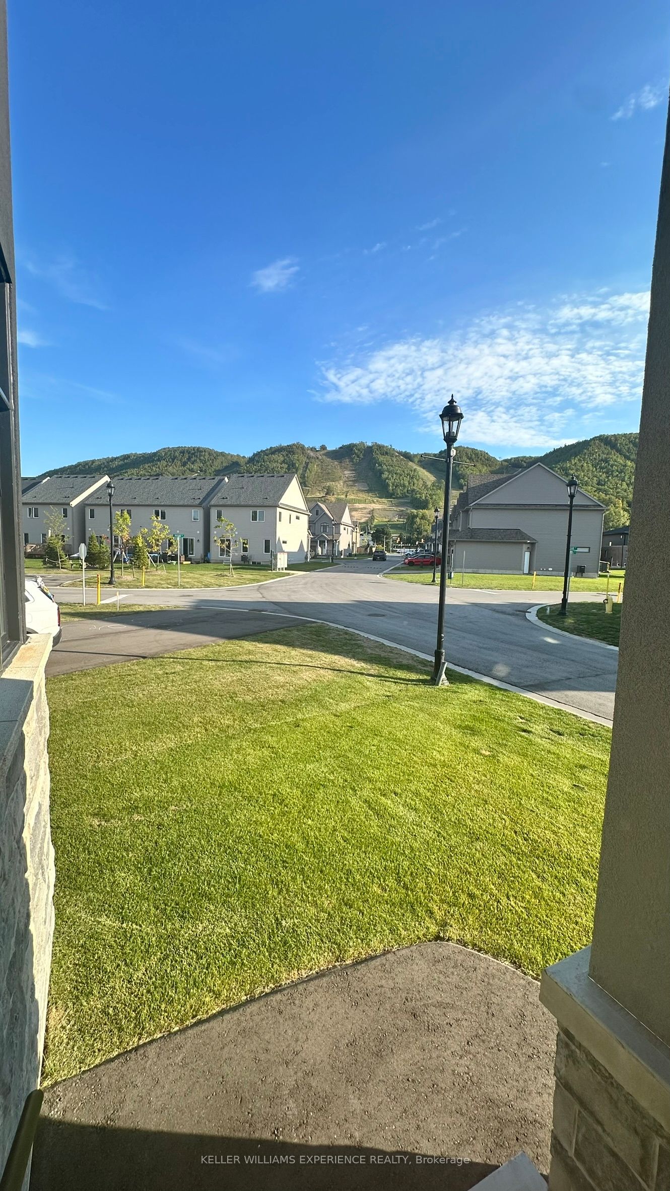 125 Jewel Street, Blue Mountains, On N0h 1j0