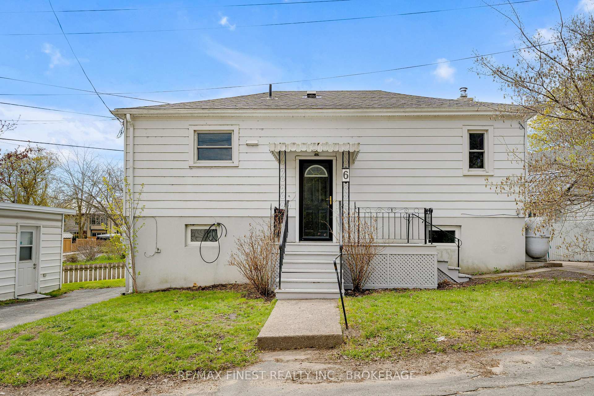6 Baiden Street, Kingston, On K7m 2j6