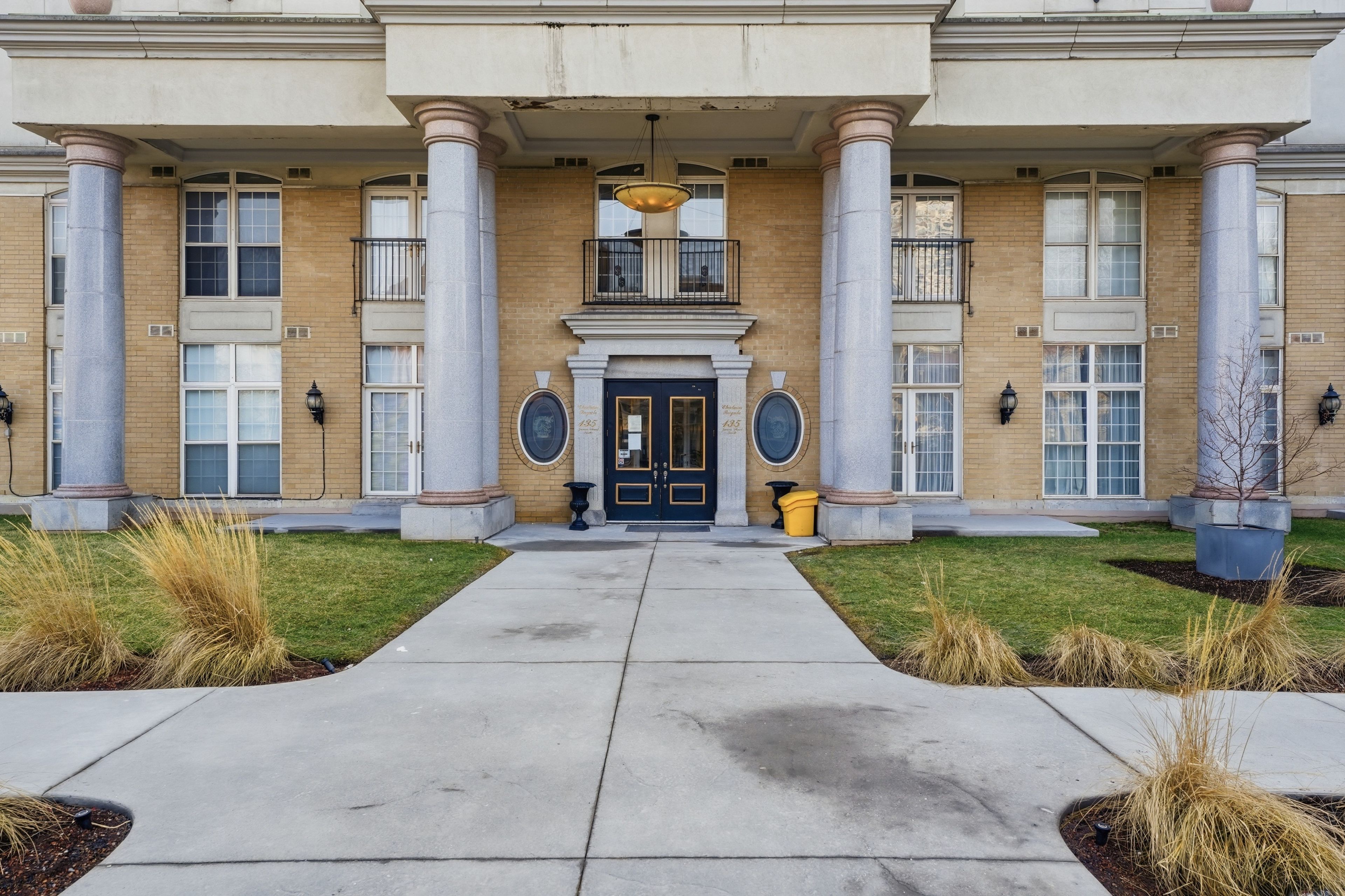 135 James Street S 802, Hamilton, On L8p 2z6