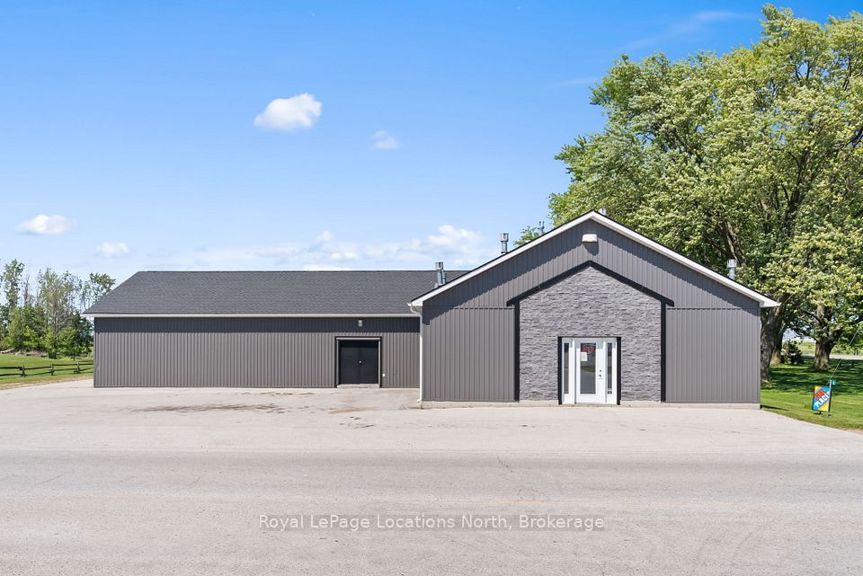 6 Ashfield-Huron Road, Huron-Kinloss, On N2z 2x3