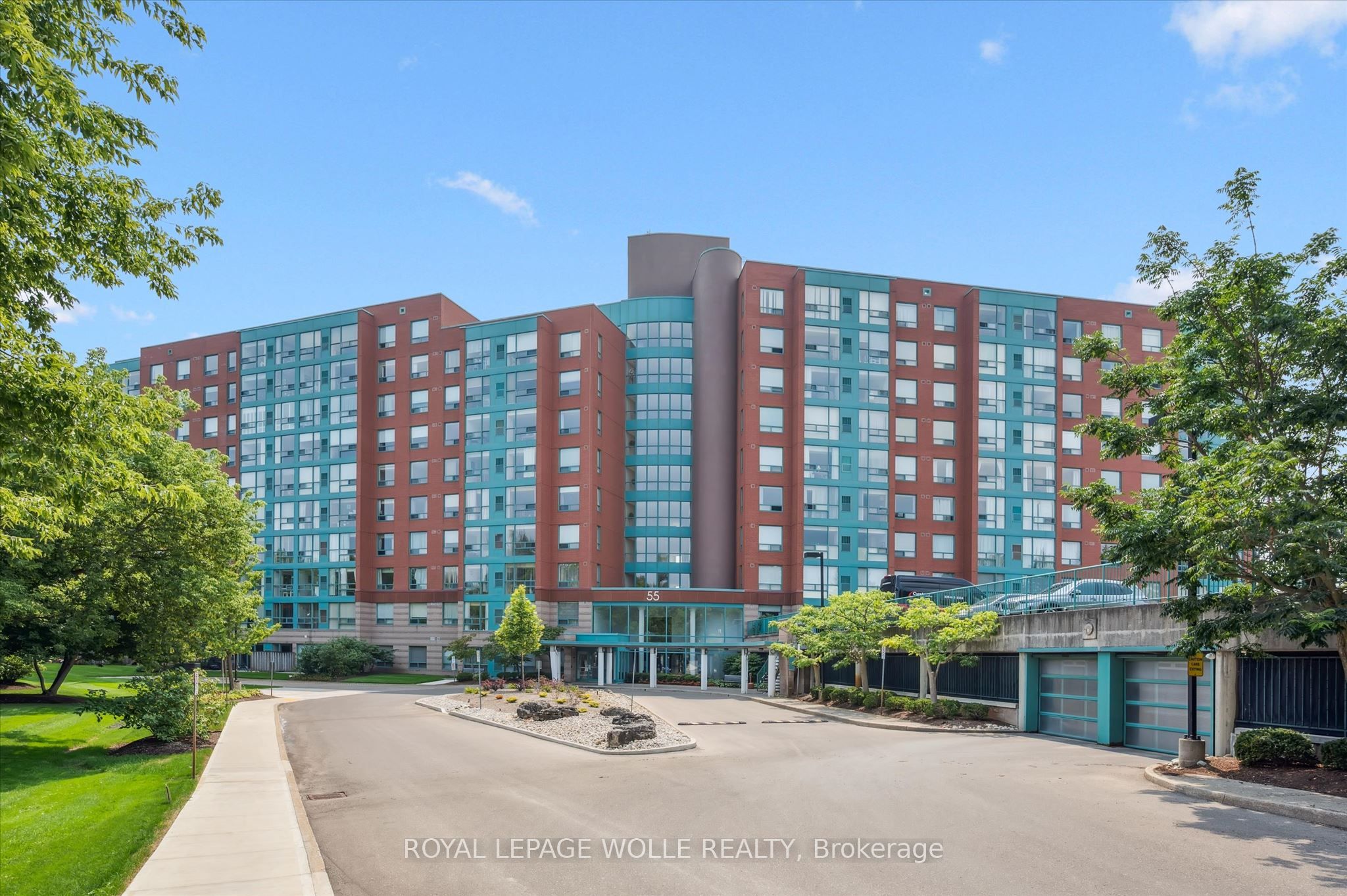 55 Blue Springs Drive 706, Waterloo, On N2j 4t3