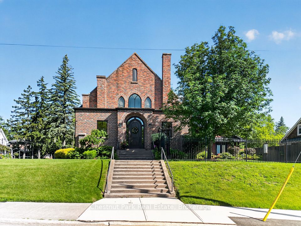 45 Mcmurray Street, Bracebridge, On P1l 2a1