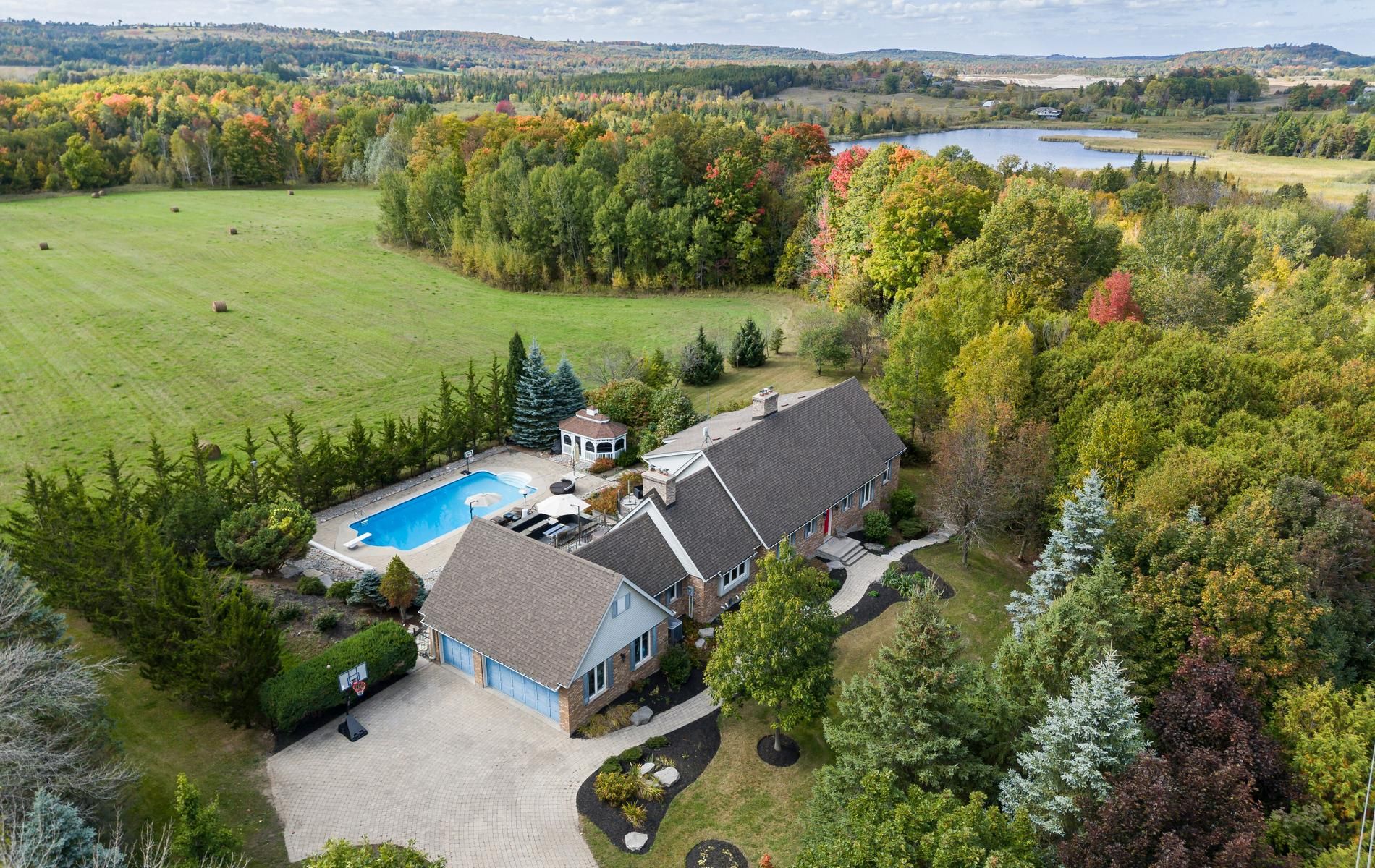 203 Ski Hill Road, Kawartha Lakes, On L0a 1a0