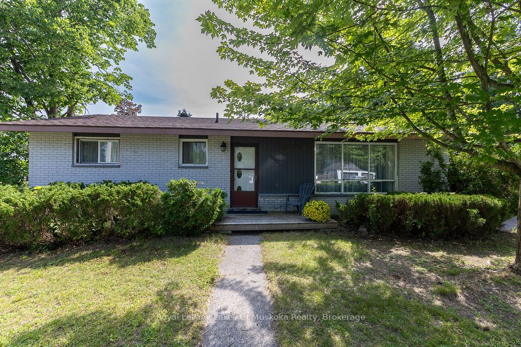 880 Sarah Street N, Gravenhurst, On P1p 1e2