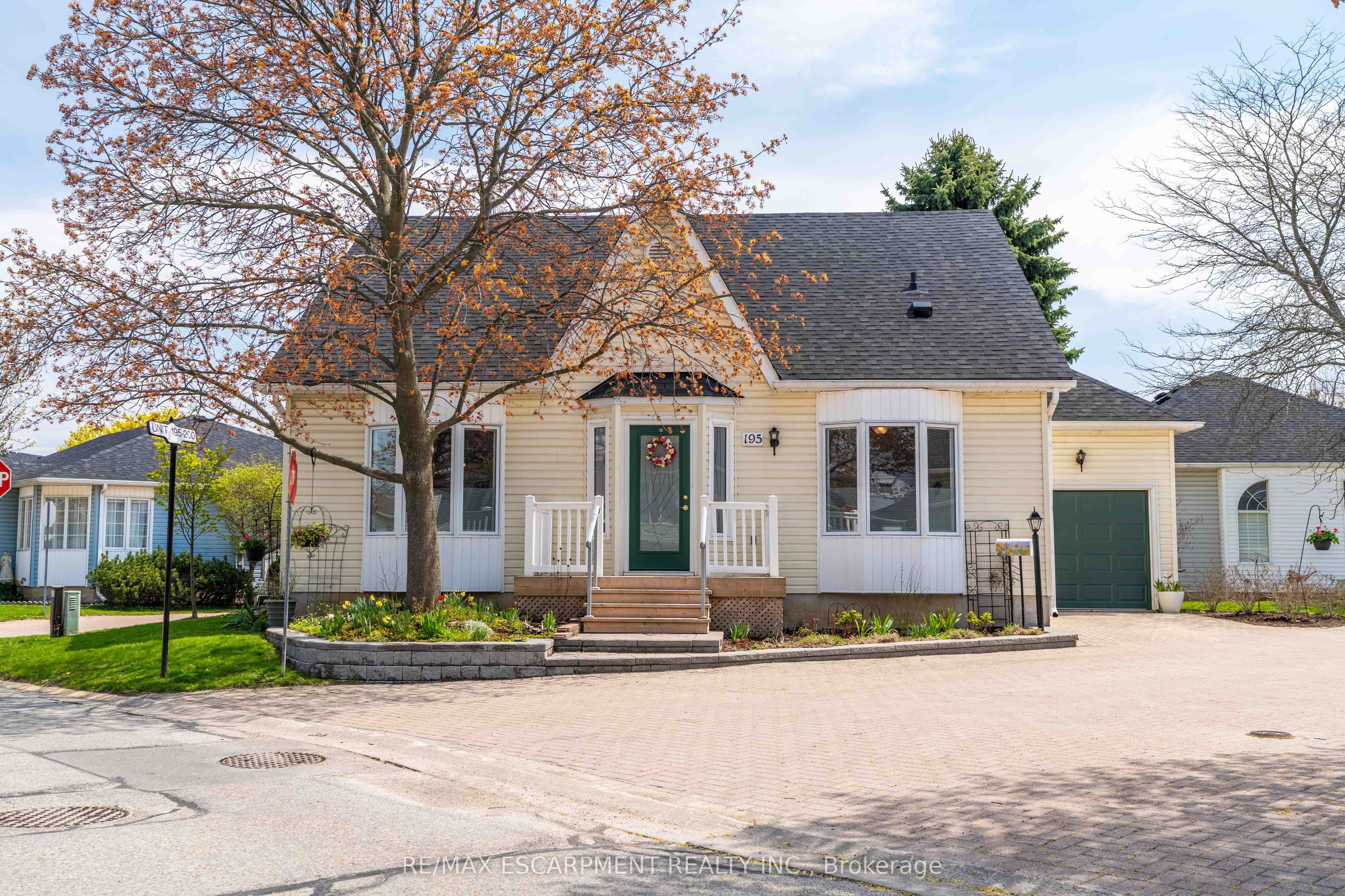 195 Silverbirch Boulevard, Hamilton, On L0r 1w0