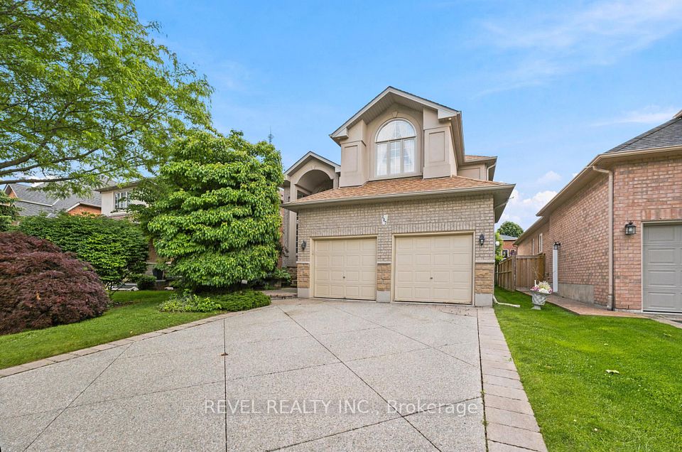 207 Valridge Drive, Hamilton, On L9g 4y4
