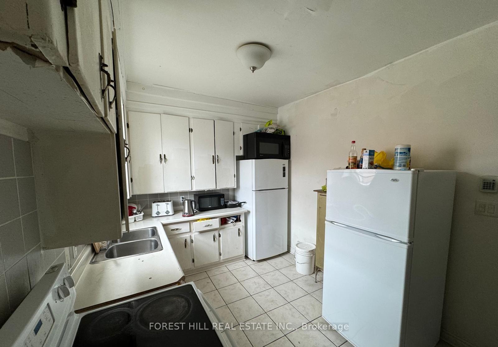 745 Barton Street E Room 2 Second Floor, Hamilton, On L8l 3a9