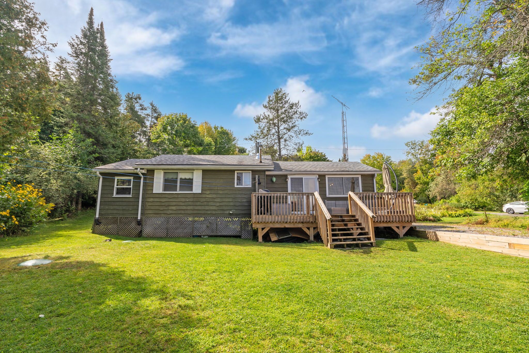 37 Goldfinch Lane, North Kawartha, On K0l 1a0
