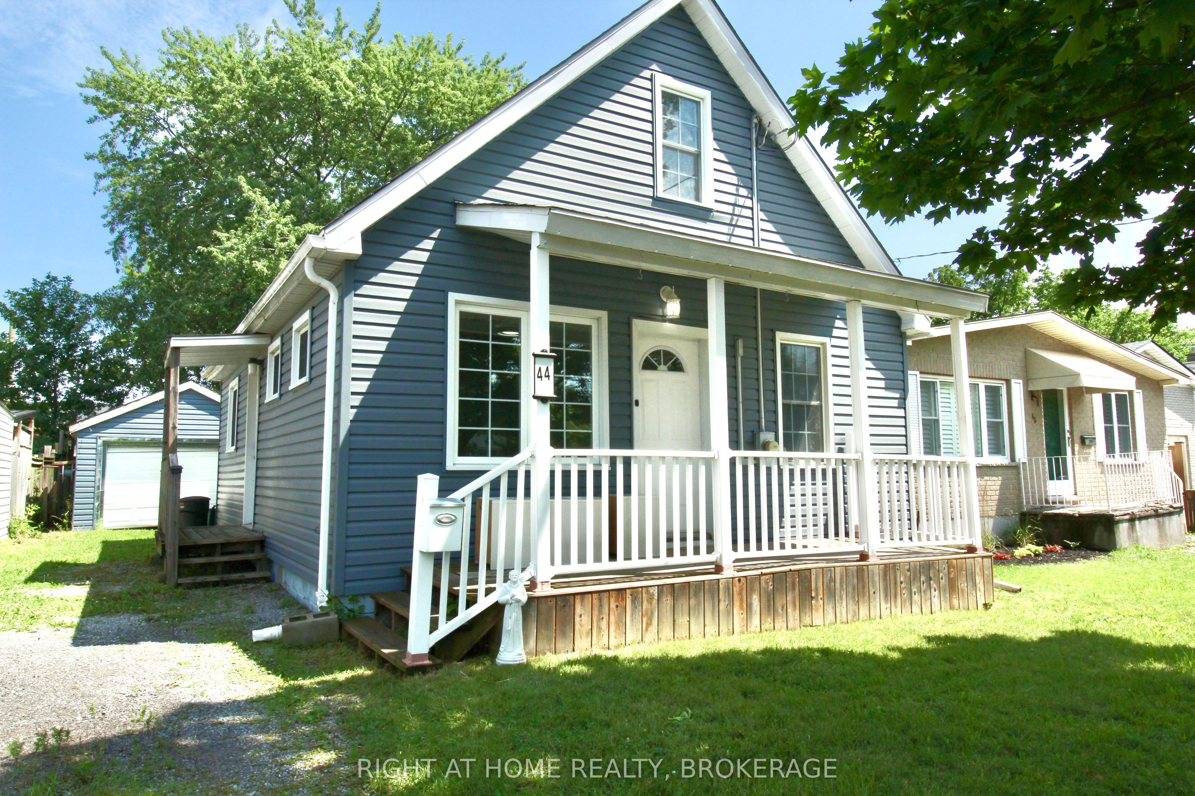 44 Cumming Street, St. Catharines, On L2s 1h9