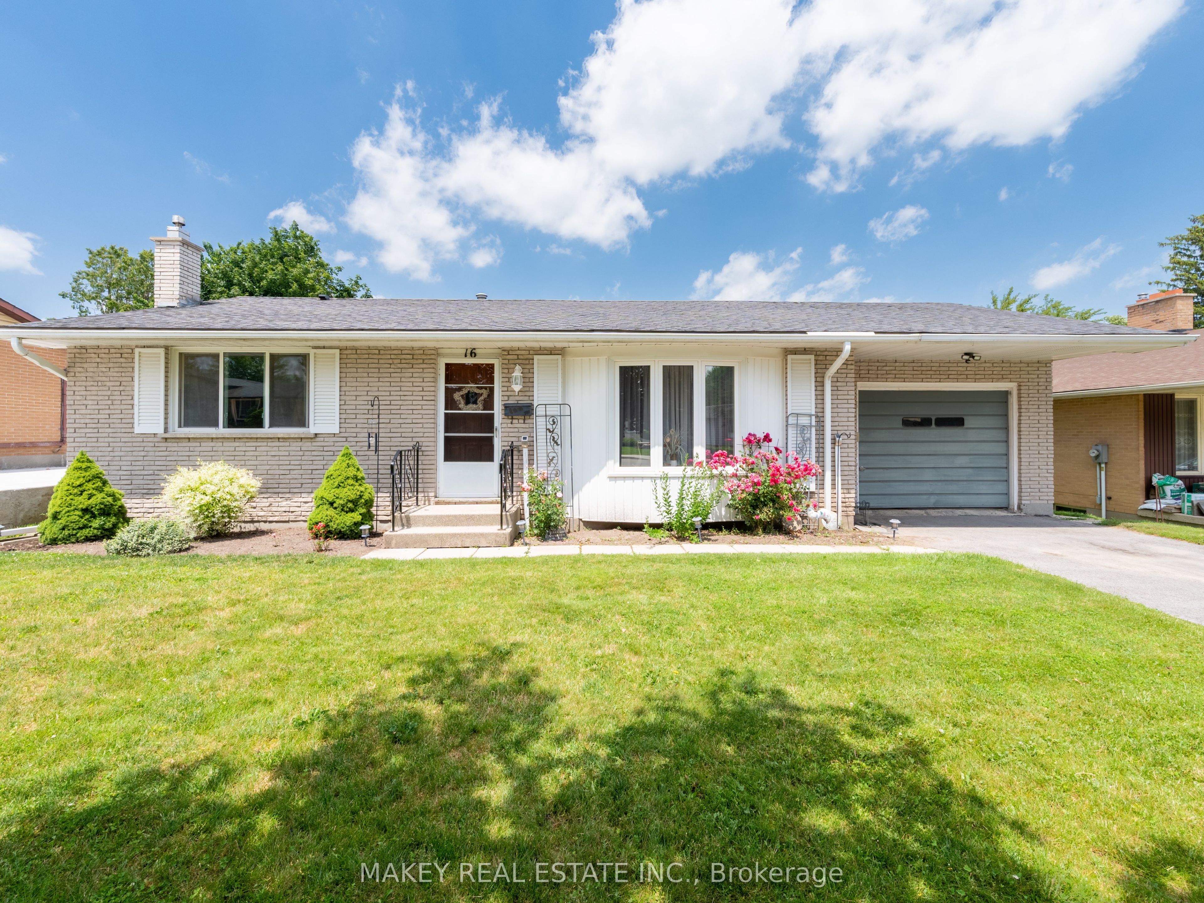 16 Fergusson Avenue, Ingersoll, On N5c 1e4