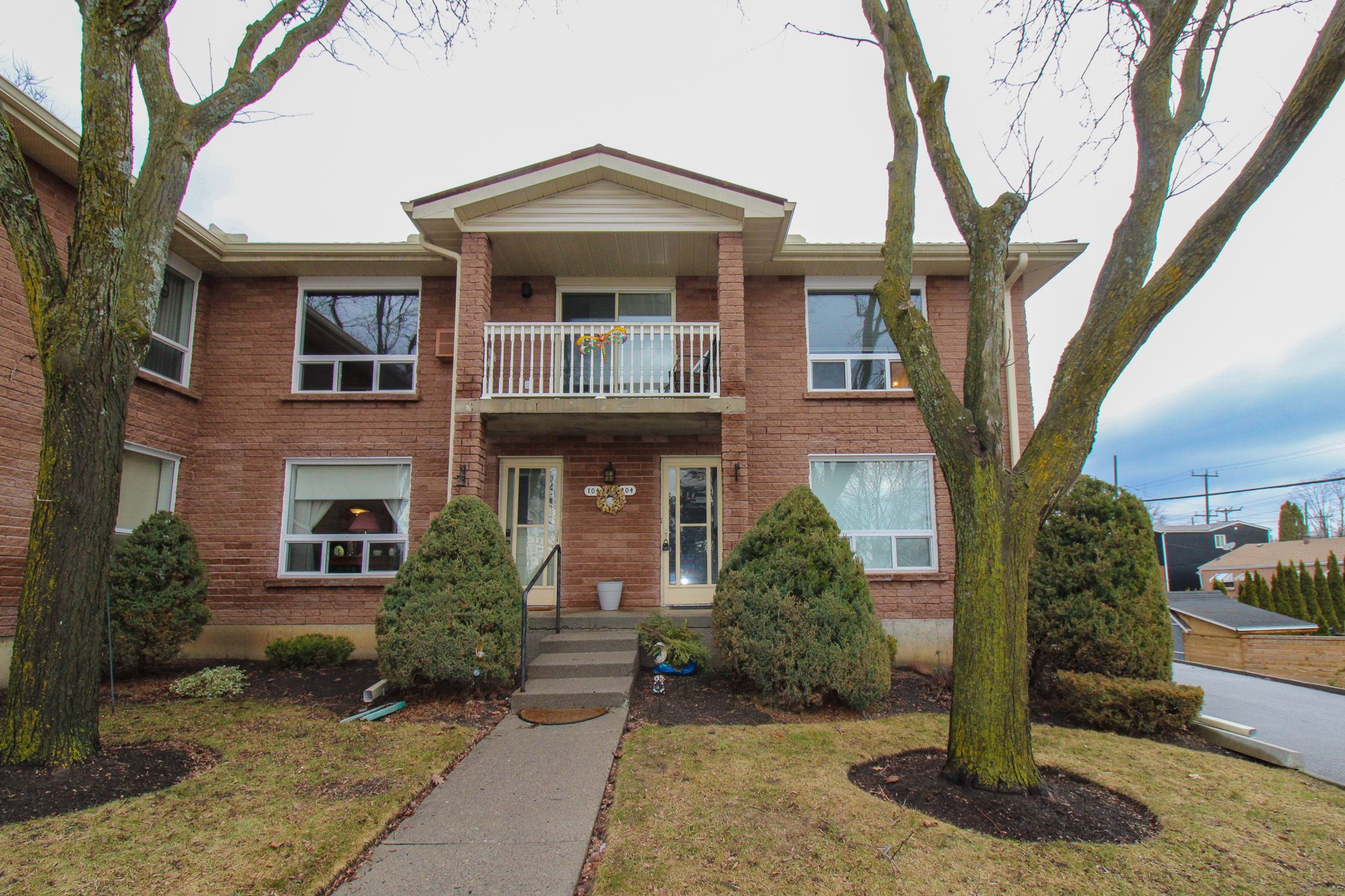 1110 Clonsilla Avenue 204, Peterborough, On K9j 5y5
