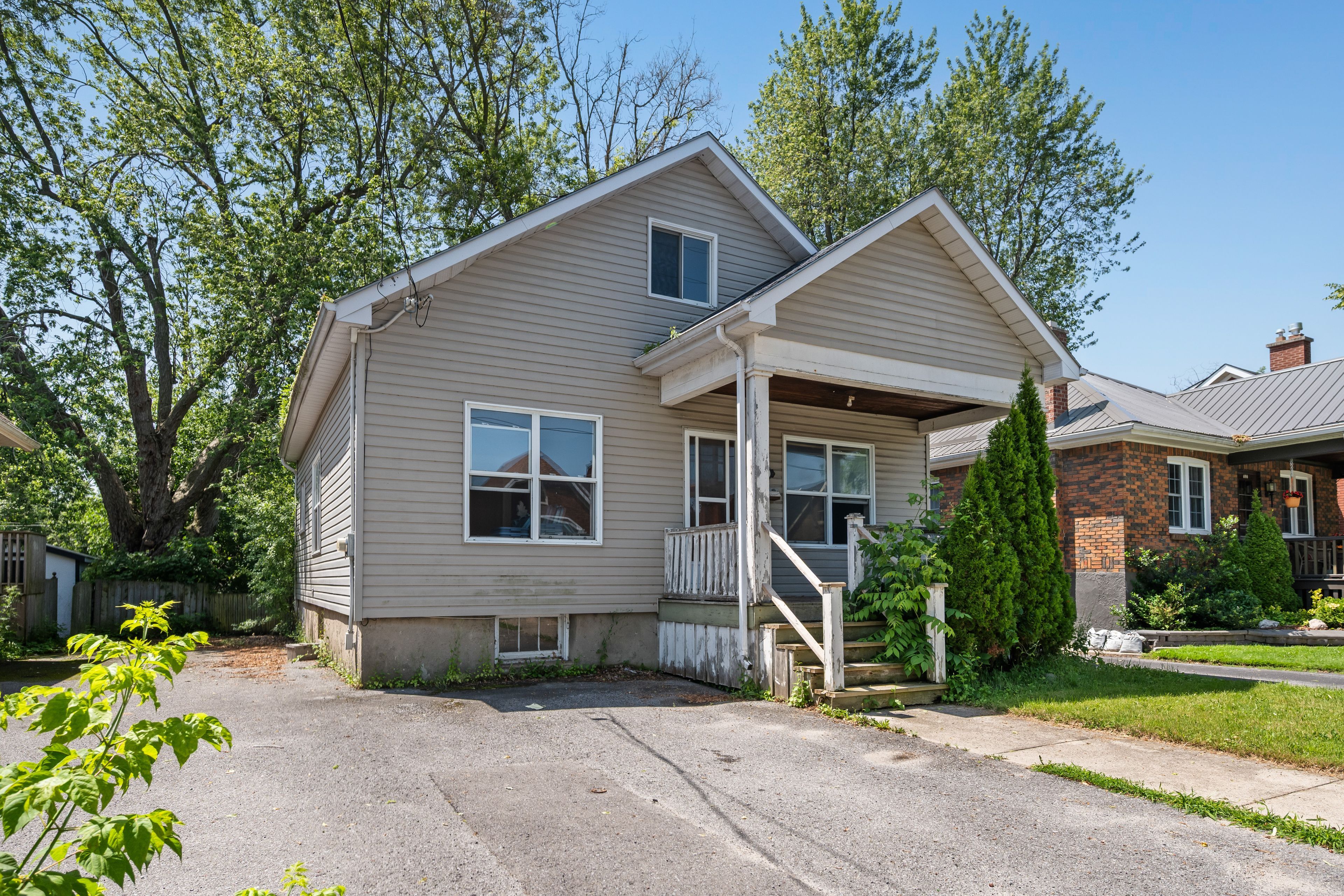 690 Johnson Street, Kingston, On K7l 2a8
