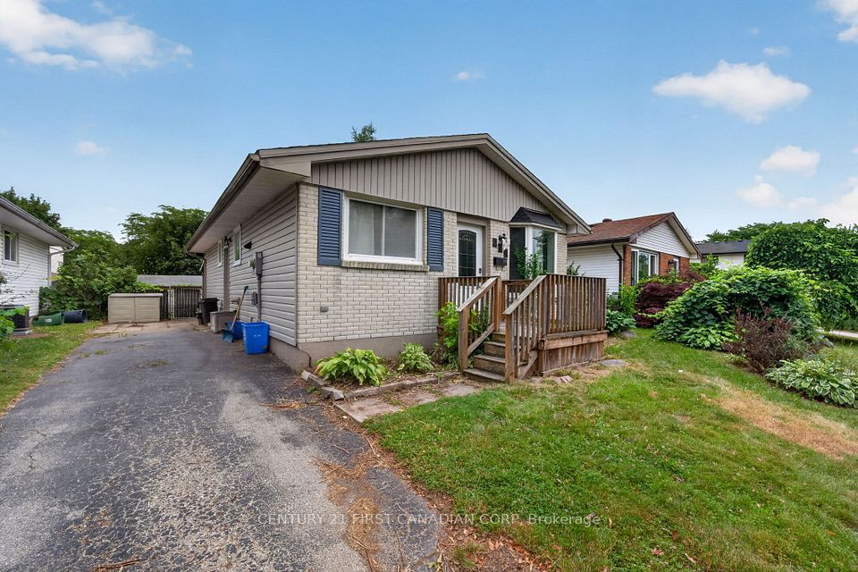 224 Culver Crescent, London East, On N5v 3g7