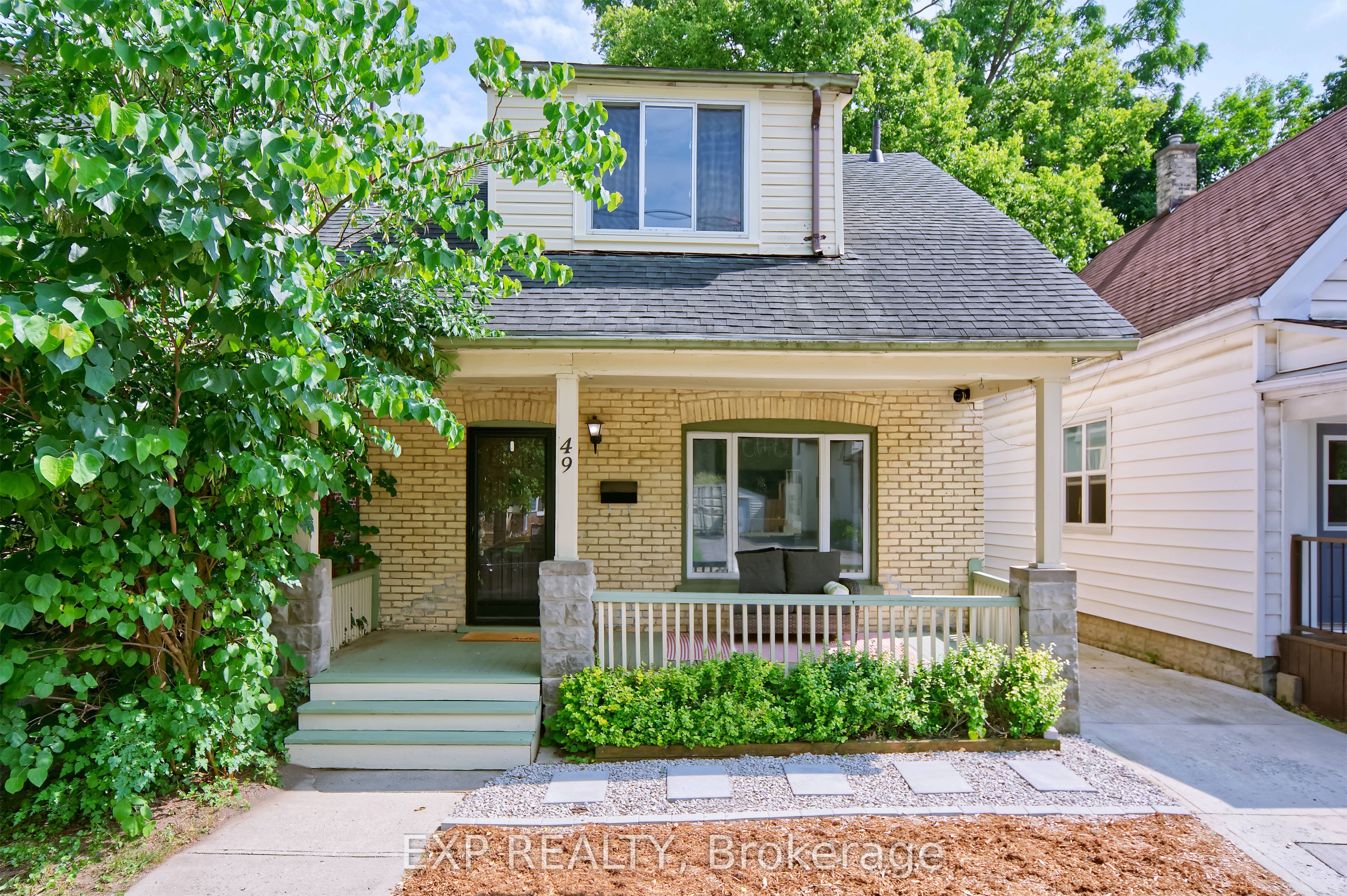 49 Euclid Avenue, London South, On N6c 1c2