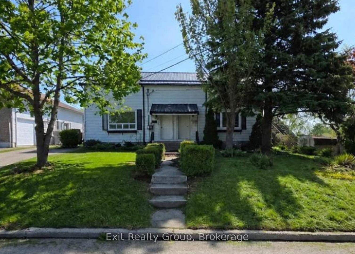 13 Flindall Street, Quinte West, On K8v 3c9