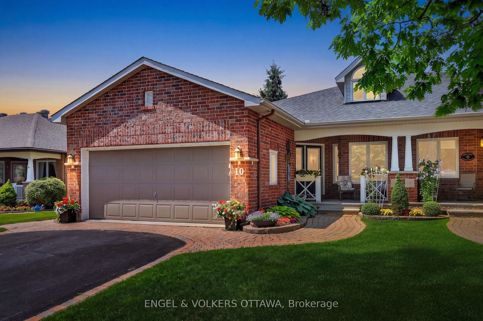 10 Waterthrush Crescent, Kanata, On K2m 2v2