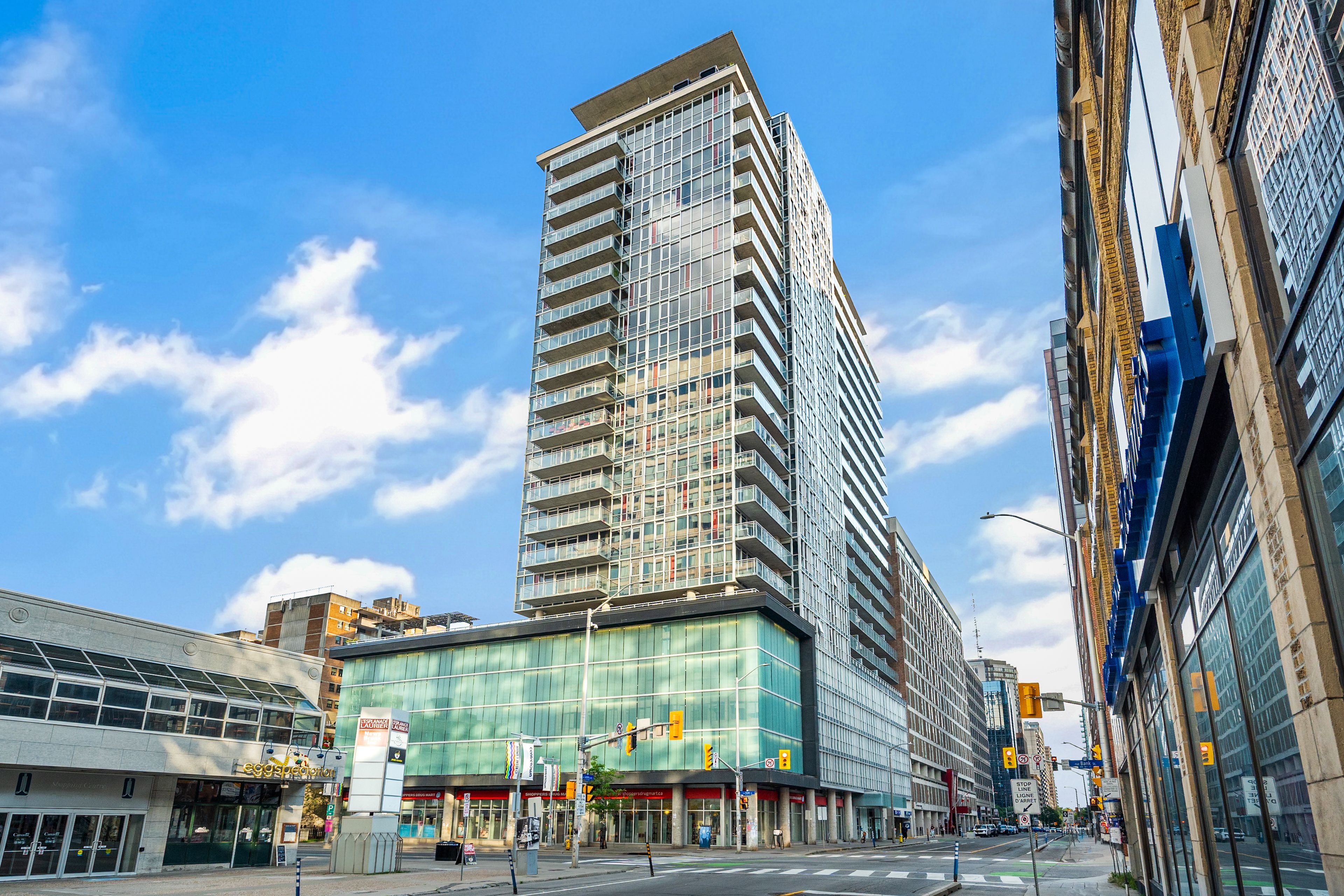 324 Laurier Avenue W 1710, Ottawa Centre, On K1n 6p6