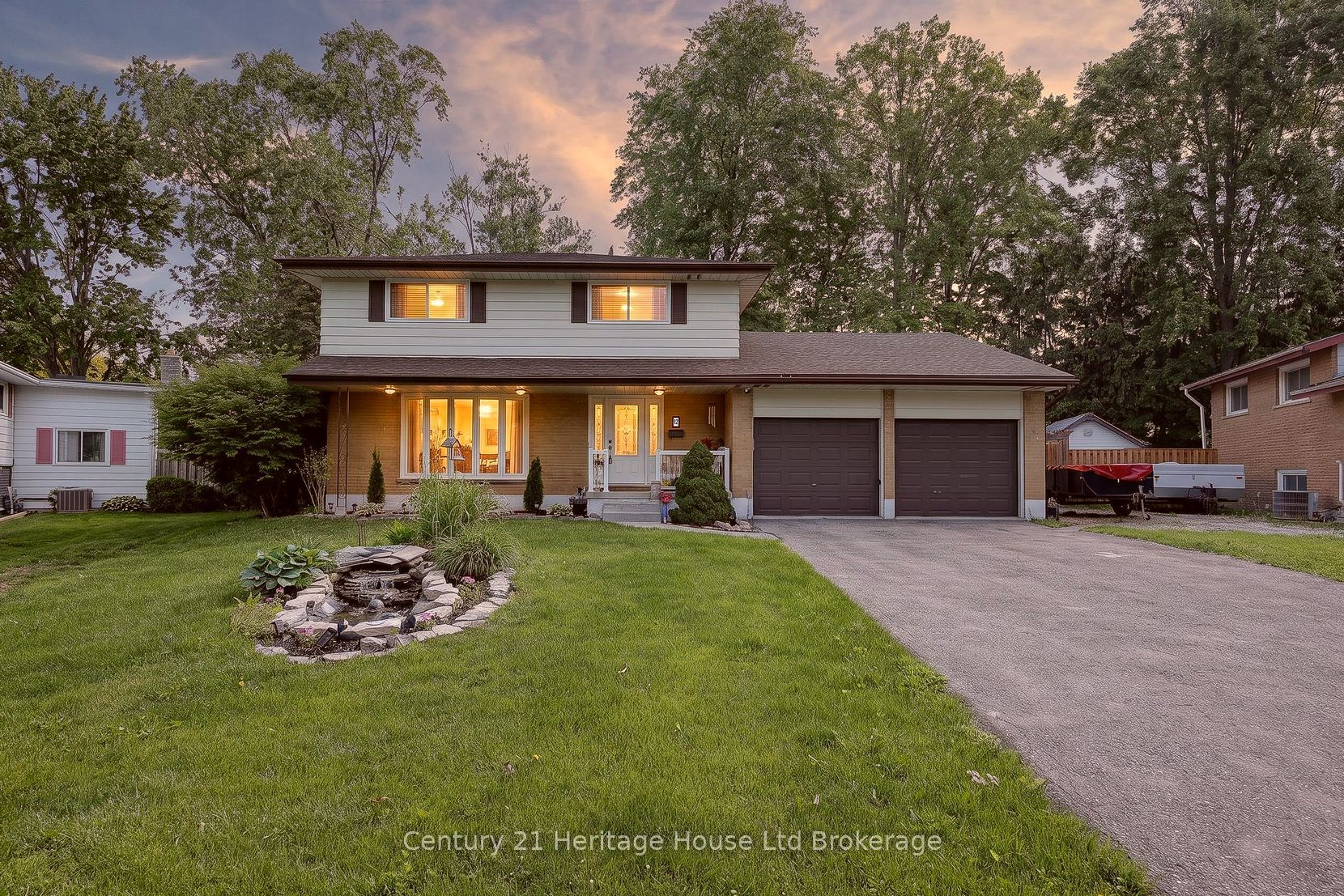 12 Jubilee Place, Woodstock, On N4s 7h2