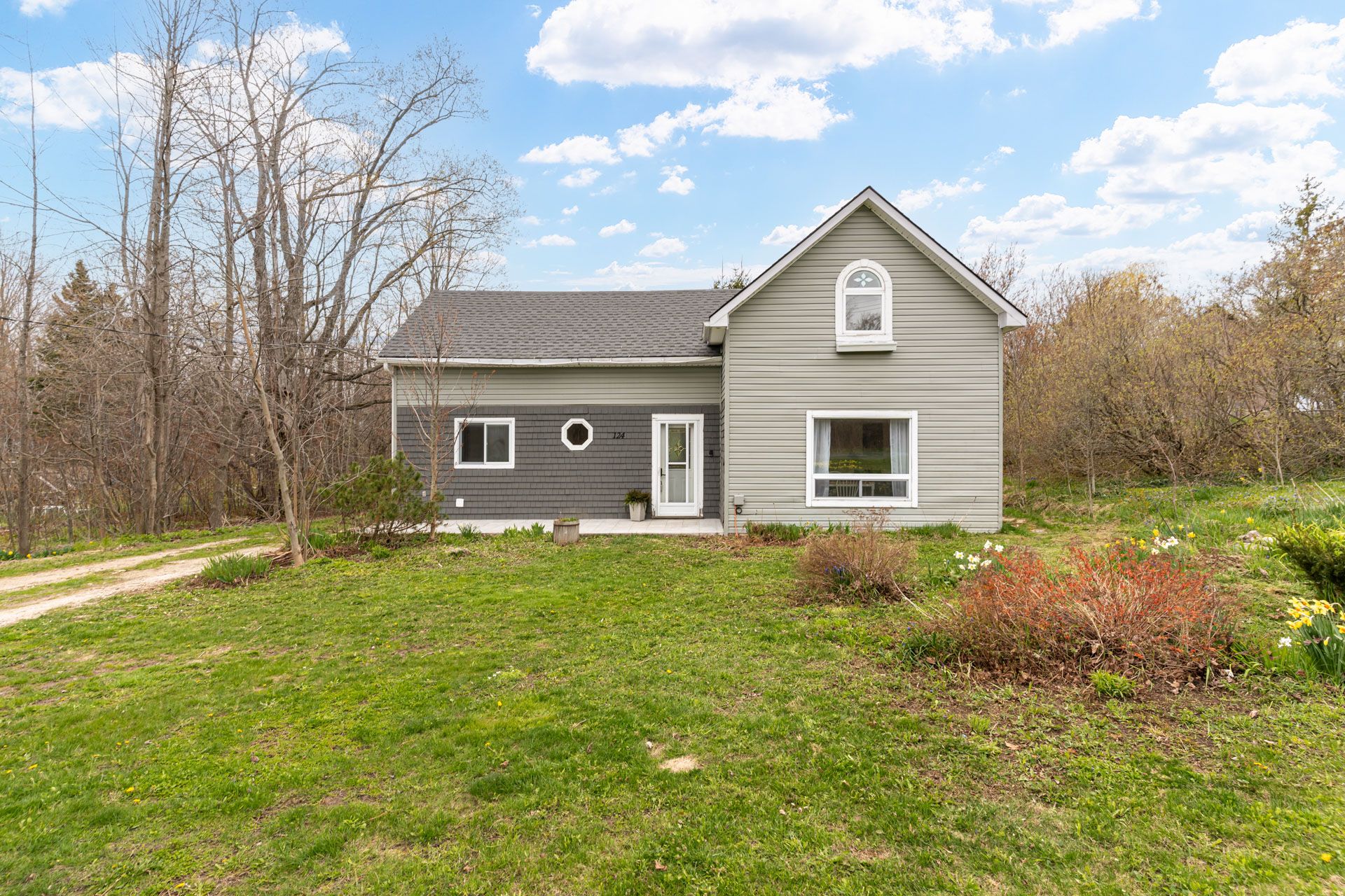 124 Main Street, Northern Bruce Peninsula, On N0h 1w0