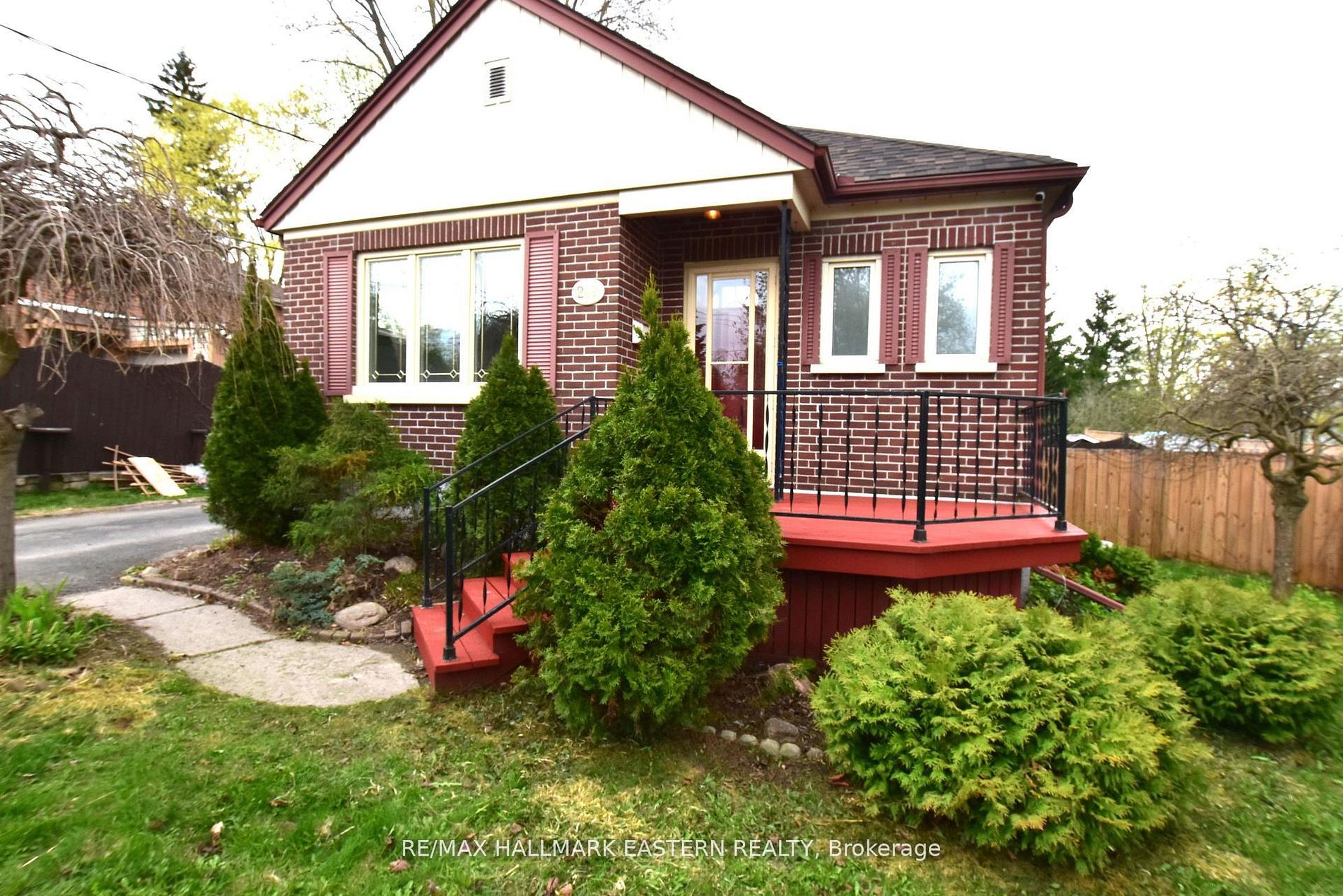 269 Aberdeen Avenue, Peterborough, On K9h 4x2
