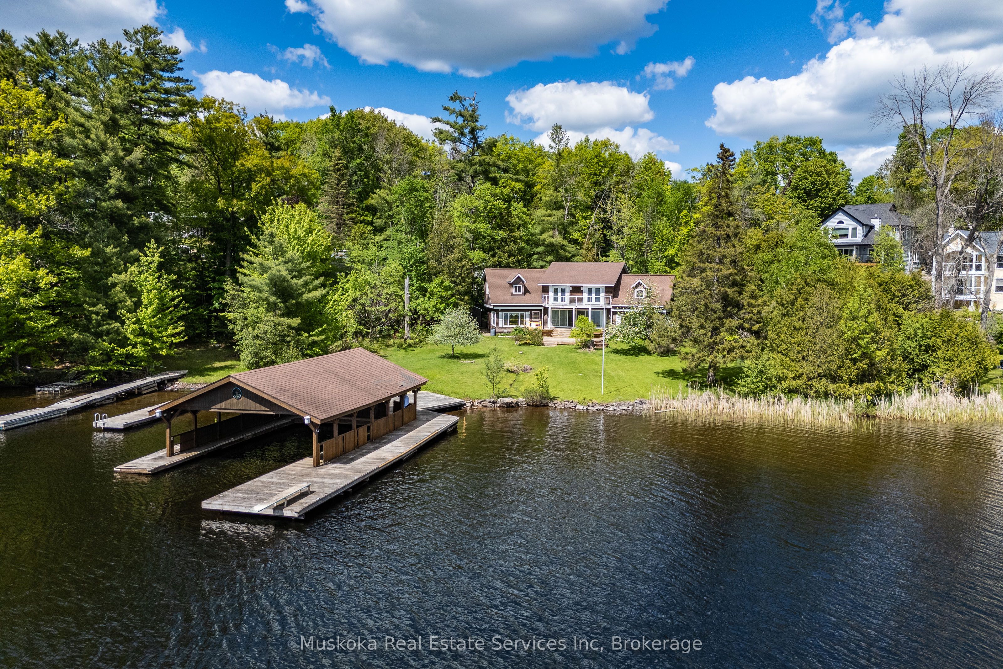 655 Farquhar Street, Gravenhurst, On P1p 1e3