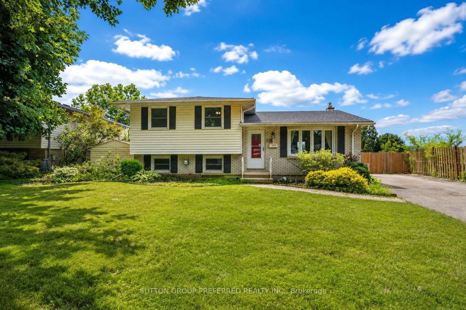 136 Mendip Crescent, London South, On N6e 1h1