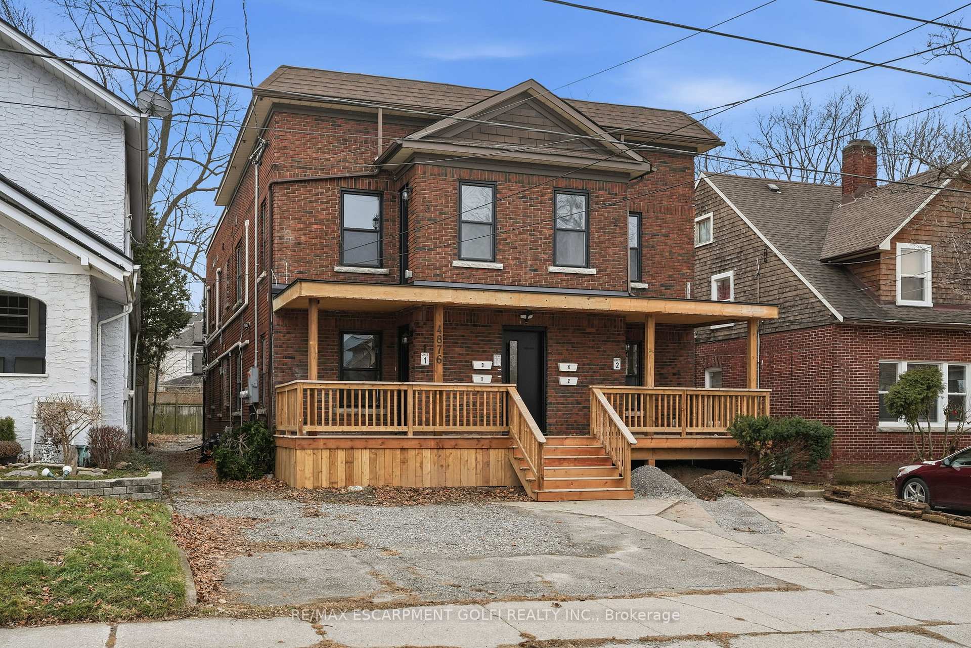 4876 Simcoe Street 1, Niagara Falls, On L2e 1v9