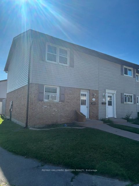 996 Sydenham Road 32, Peterborough, On K9j 7v7
