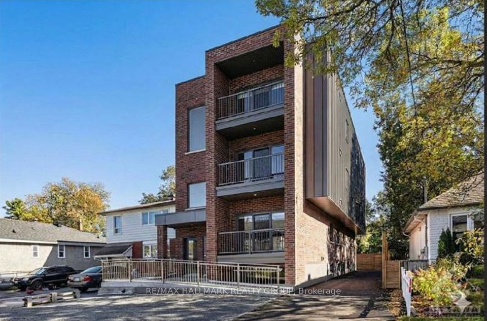 1260 Dorchester Avenue 1, Carlington - Central Park, On K1z 8e6