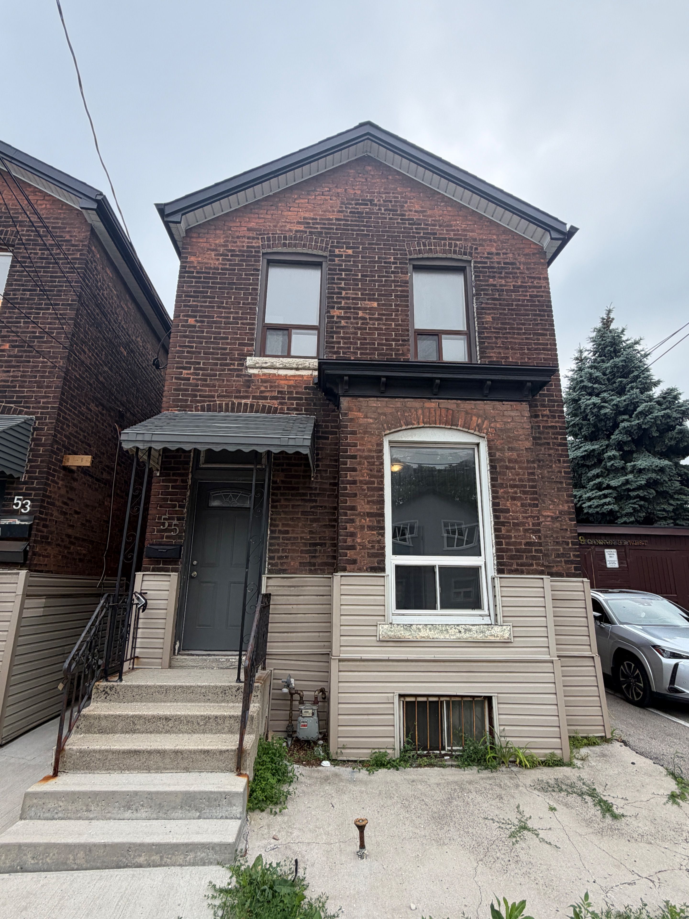 55 Cannon Street W Upper, Hamilton, On L8r 2b4