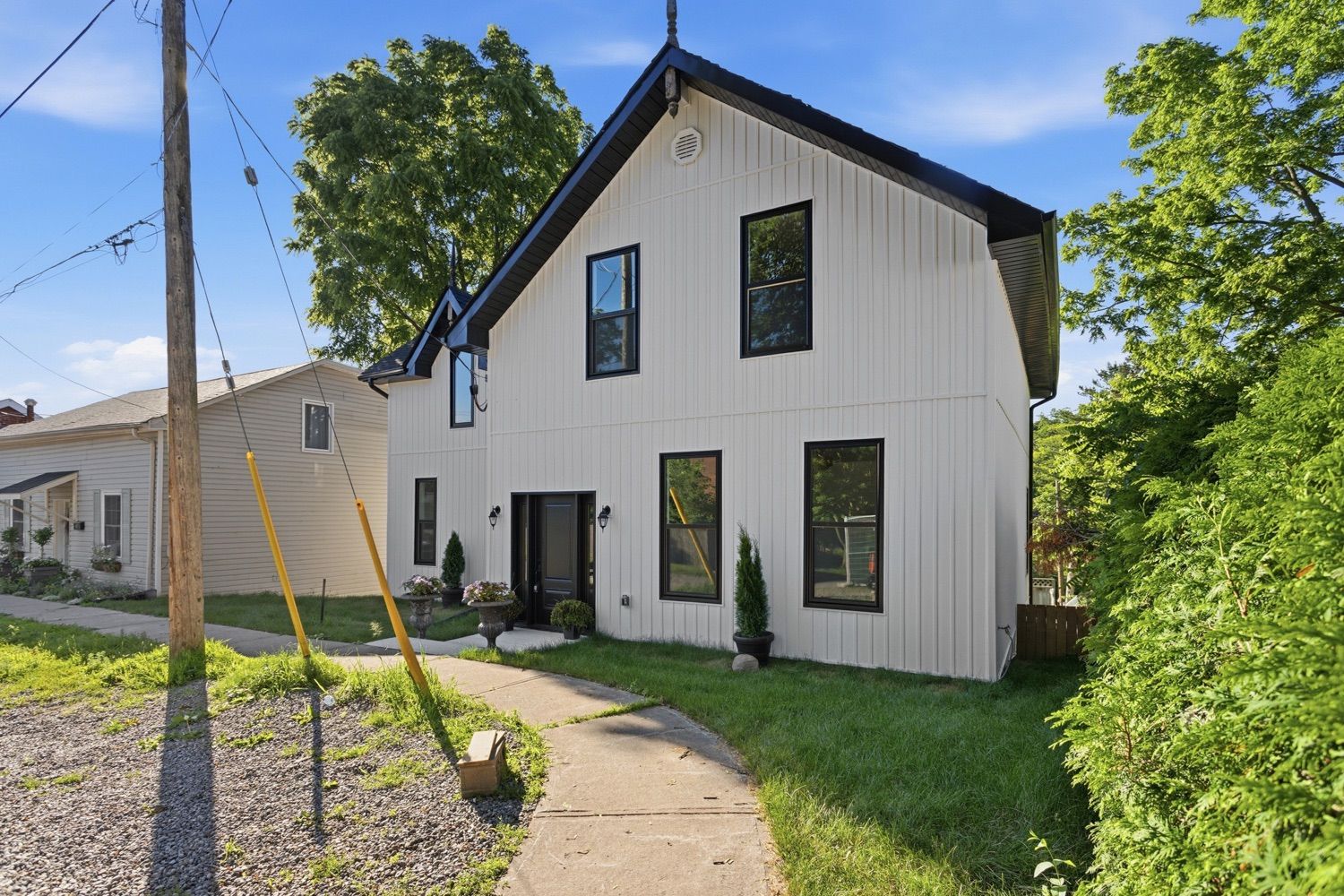 40 Charles Street, Port Hope, On L1a 1s4