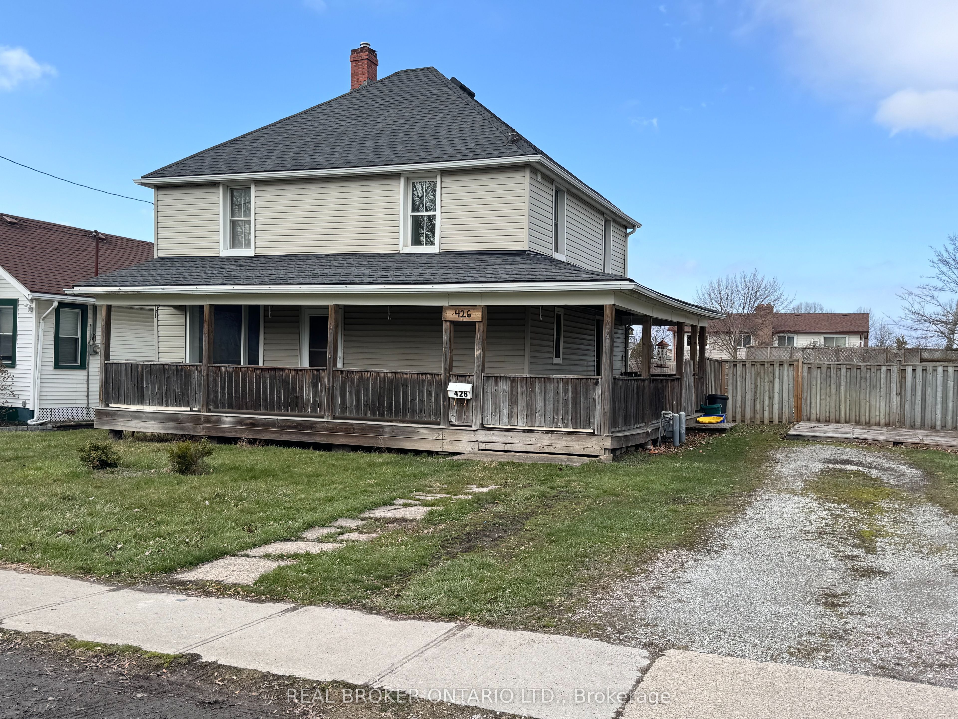 426 Phipps Street, Fort Erie, On L2a 2v9