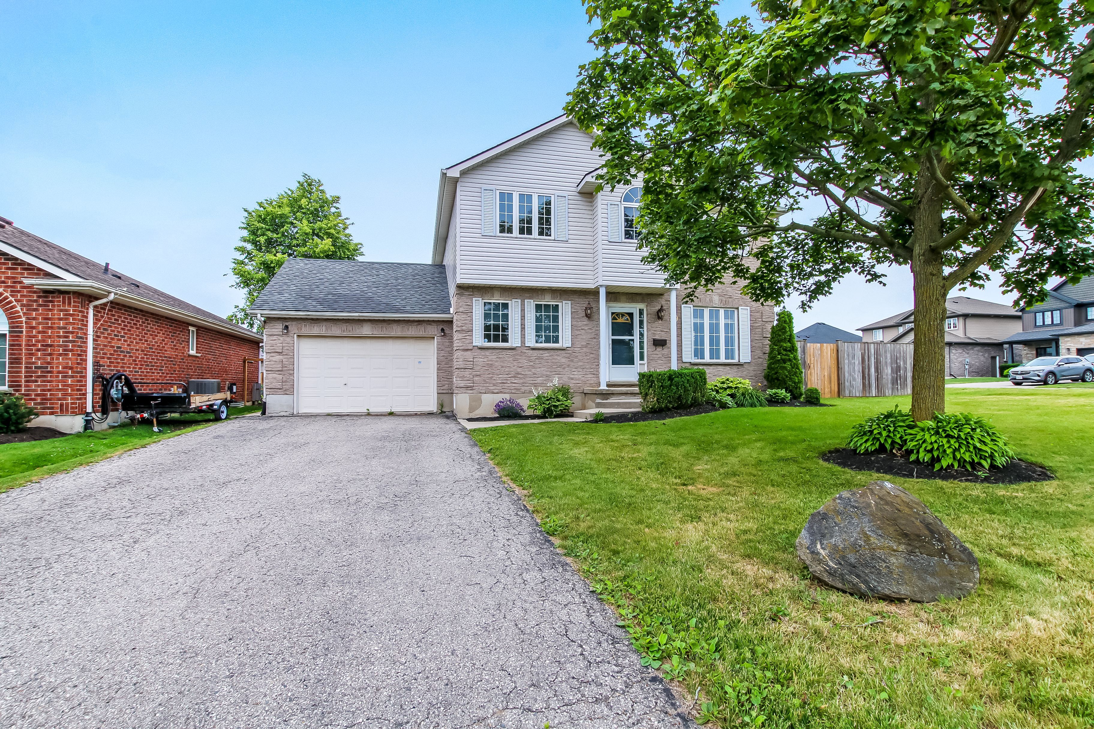 39 Primrose Drive, Tillsonburg, On N4g 5s7